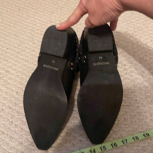 Brusque Black Leather Back Zip Ankle Boots - Picture 10 of 12